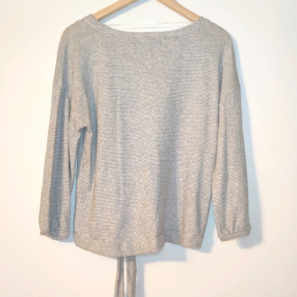 Grey & Gray Long Sleeve Tie Front Striped Top - Picture 2 of 12
